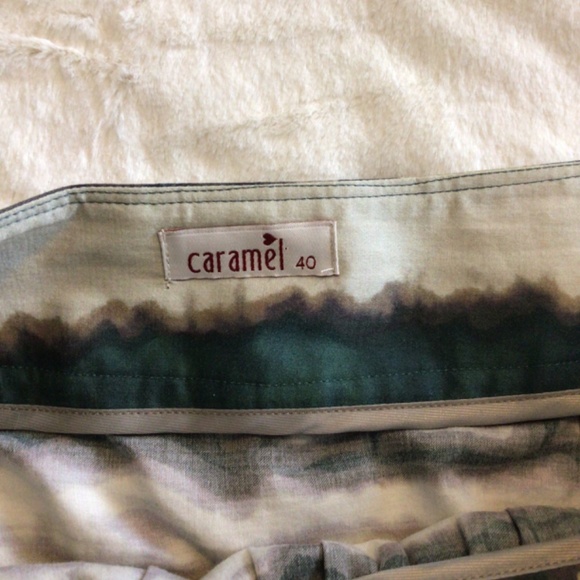 Caramel Knee Length Geometric Print Skirt Size 6 - Picture 7 of 8